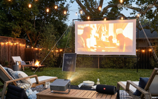 How to Set Up a Backyard Movie Night